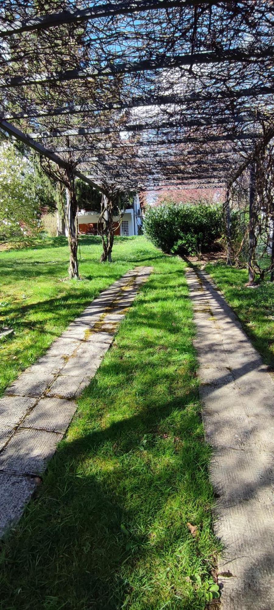 Garden House بيت للعطل